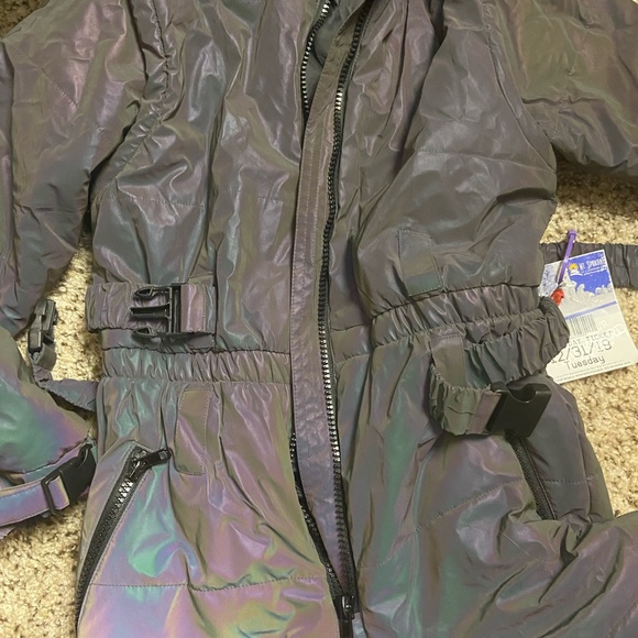 Dollskill Snowsuit - Picture 7 of 11